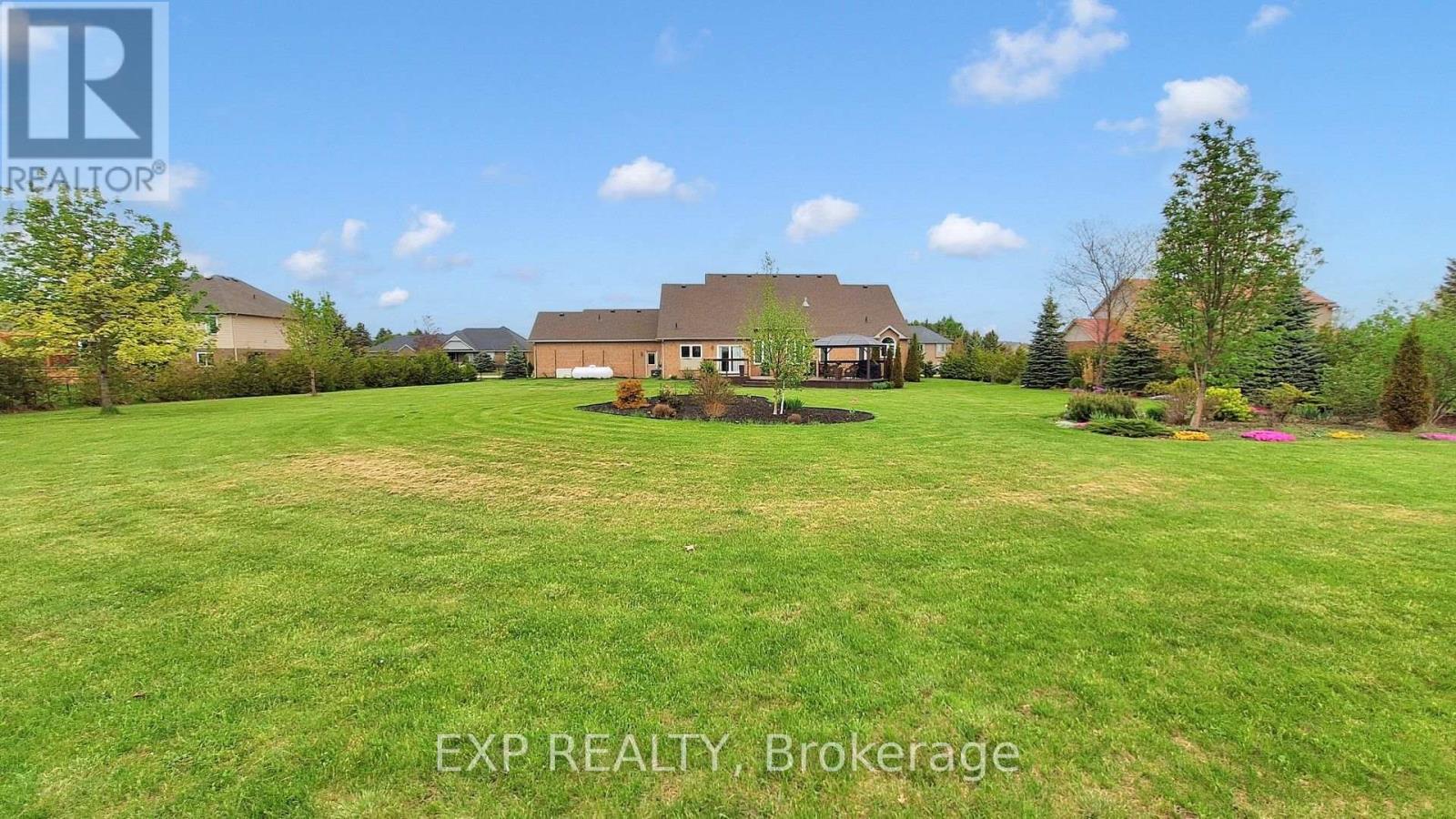 42 SOMERVILLE CRESCENT - Image 48