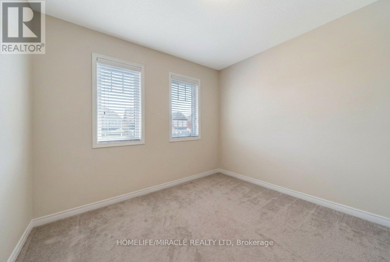 96 ESTHER CRESCENT S - 25