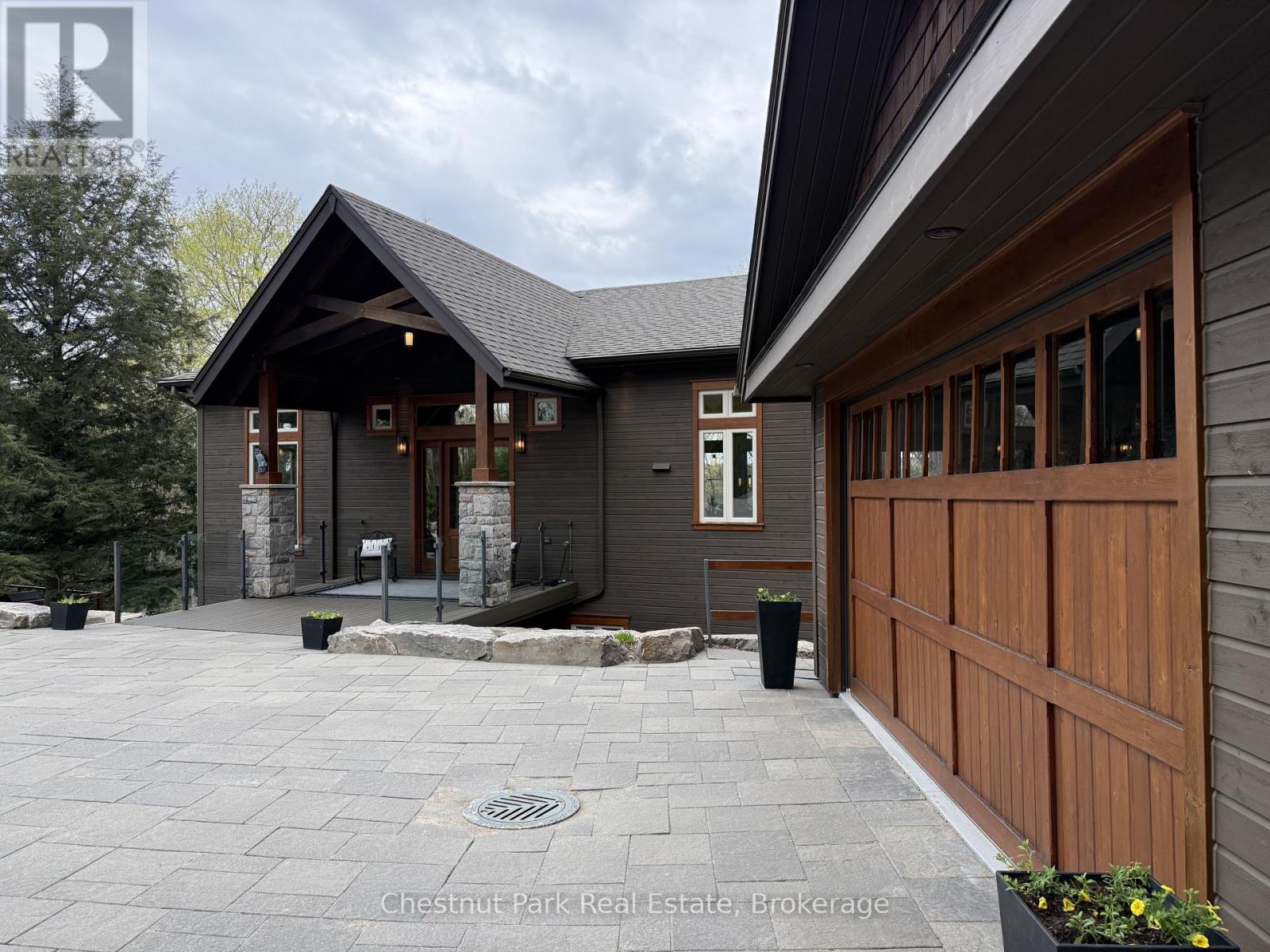 41 CLUBHOUSE DRIVE - 6