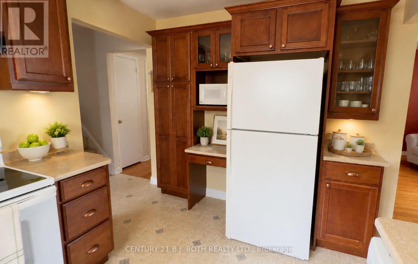 72 ALLAN STREET - Image 5