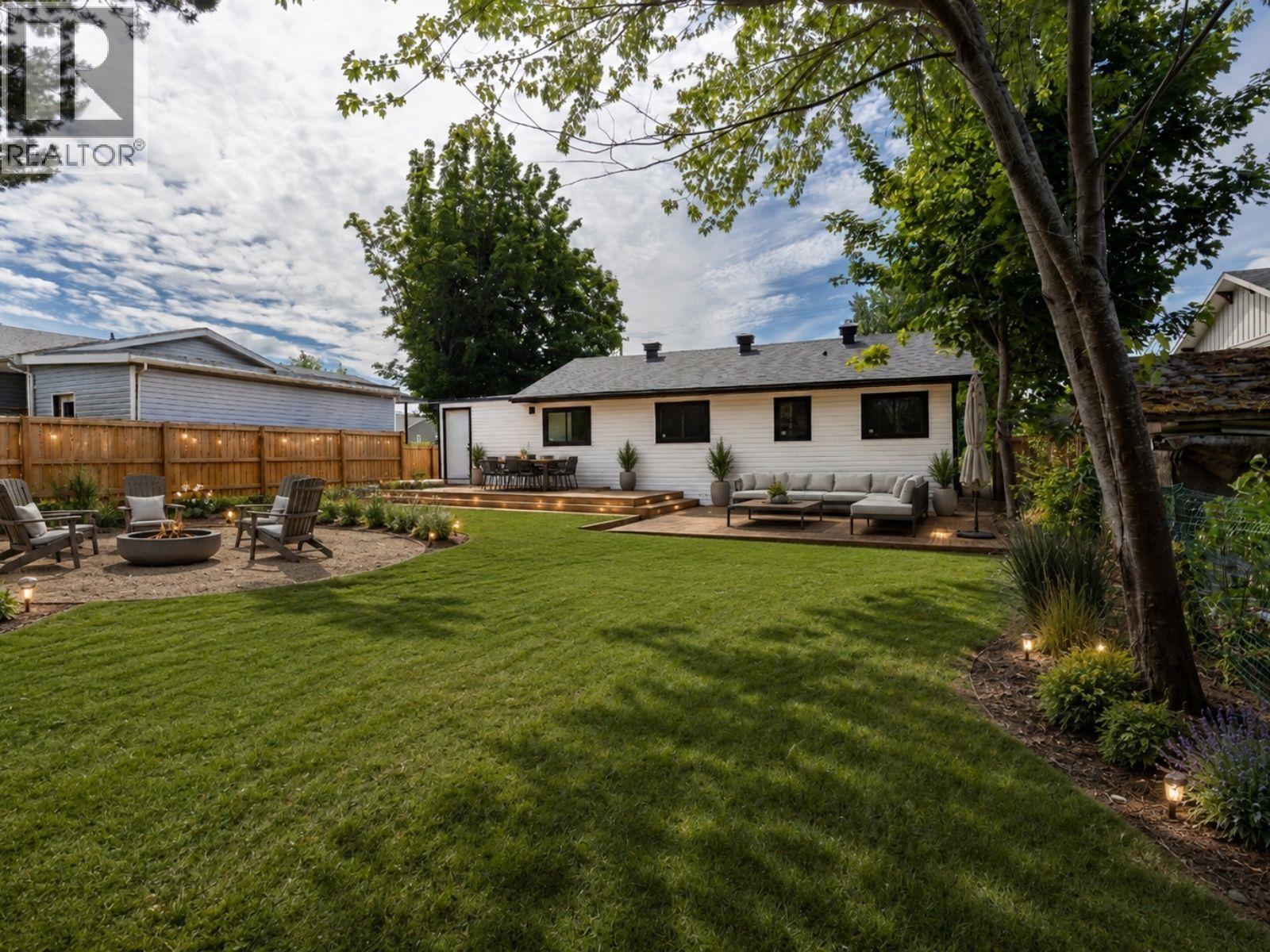 4726 DAVIS Avenue, Terrace
