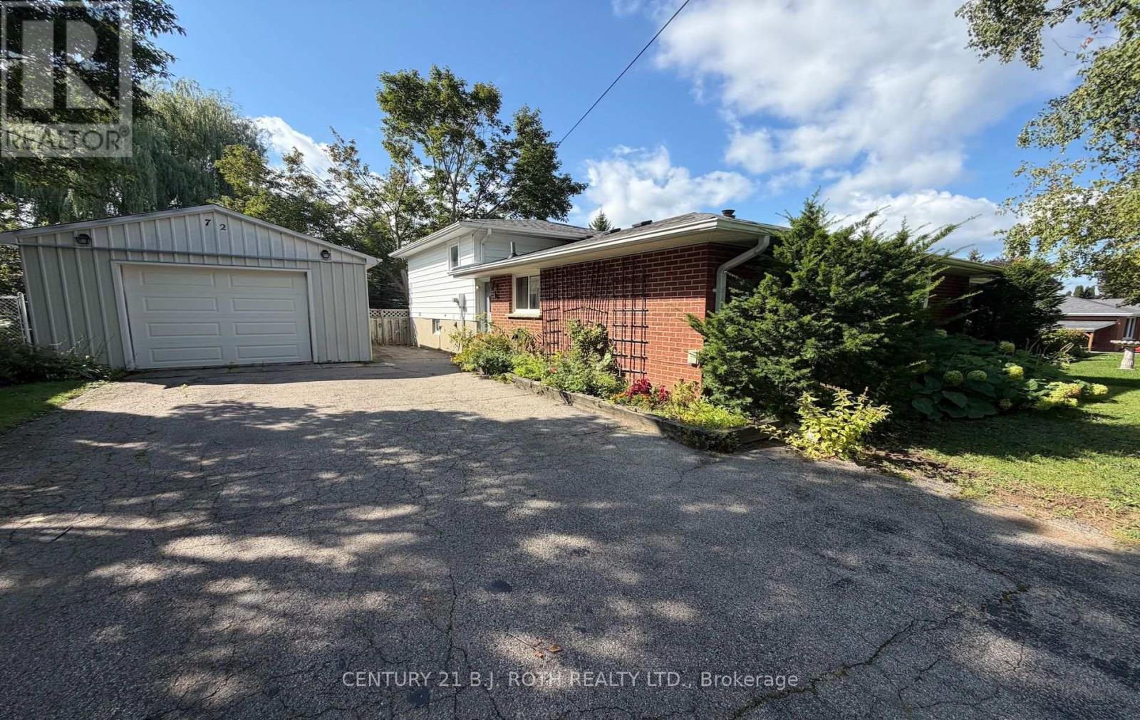 72 ALLAN STREET - 22