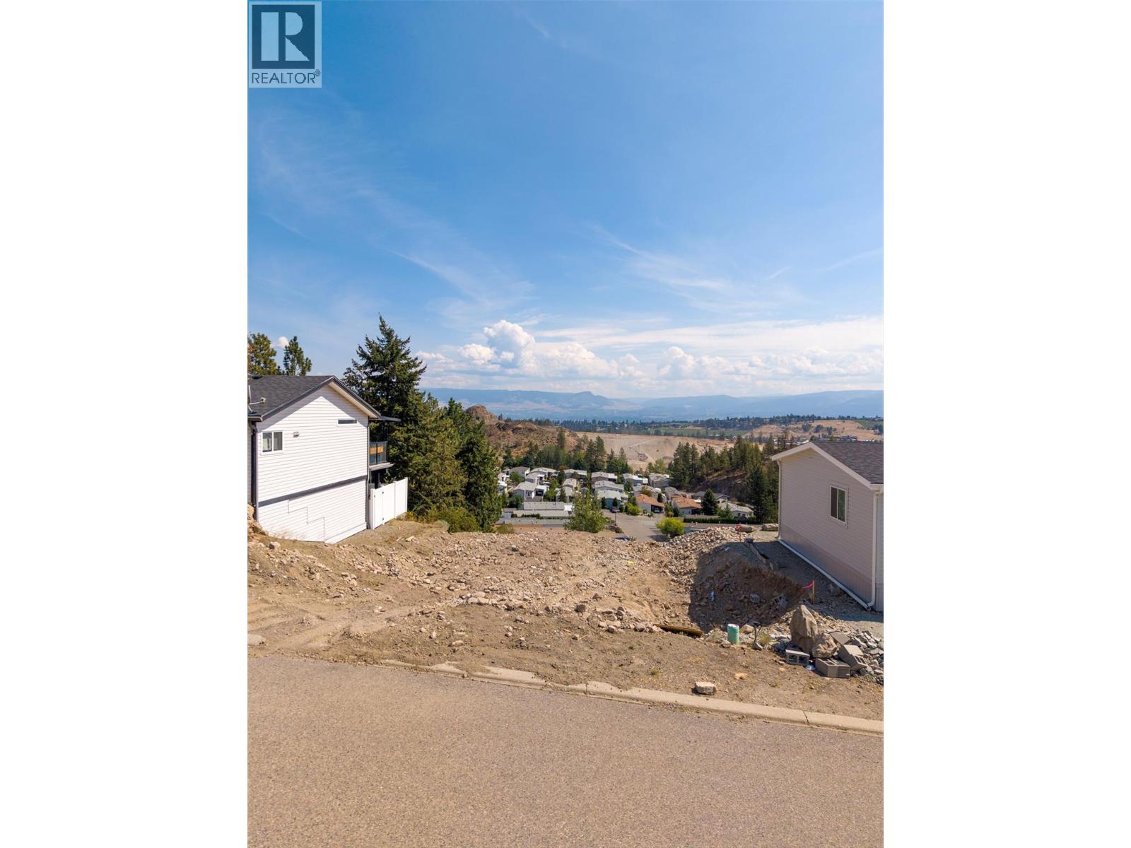 101 1750 Lenz Road, West Kelowna