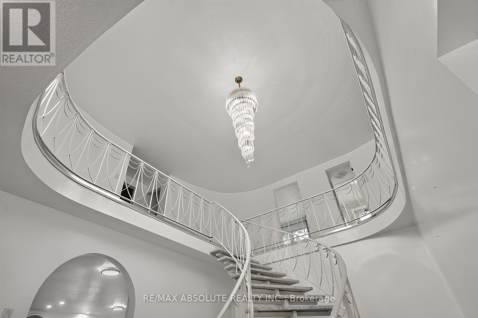 1444 NORMANDY CRESCENT - Image 24