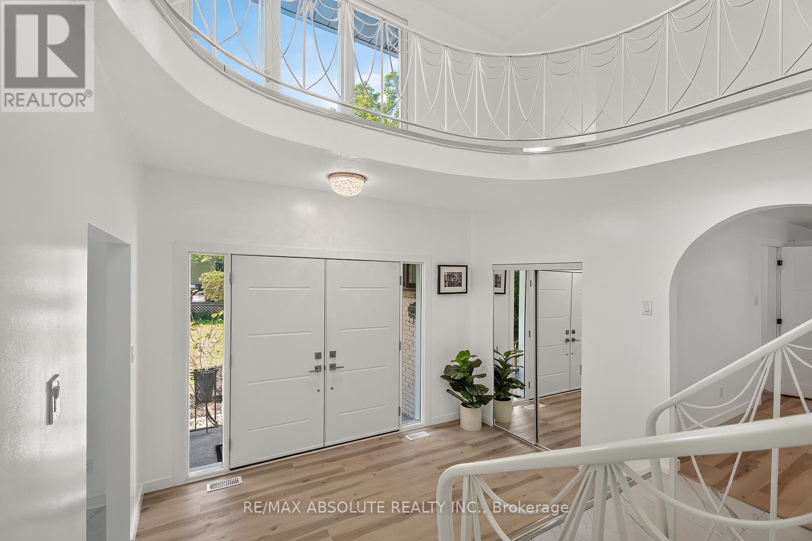 1444 NORMANDY CRESCENT - 3