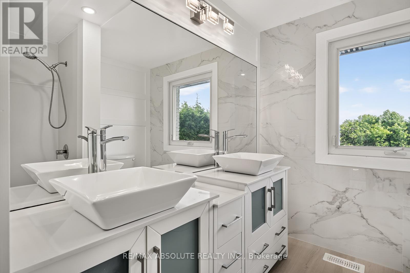1444 NORMANDY CRESCENT - 31