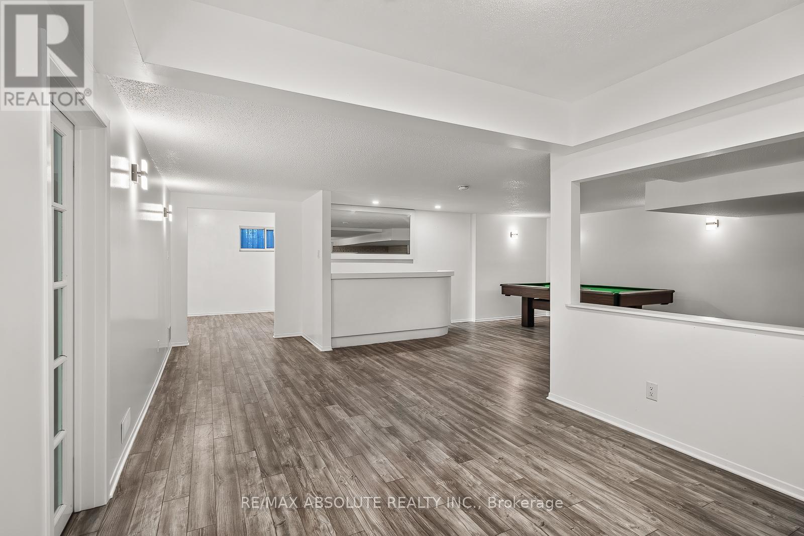 1444 NORMANDY CRESCENT - 38