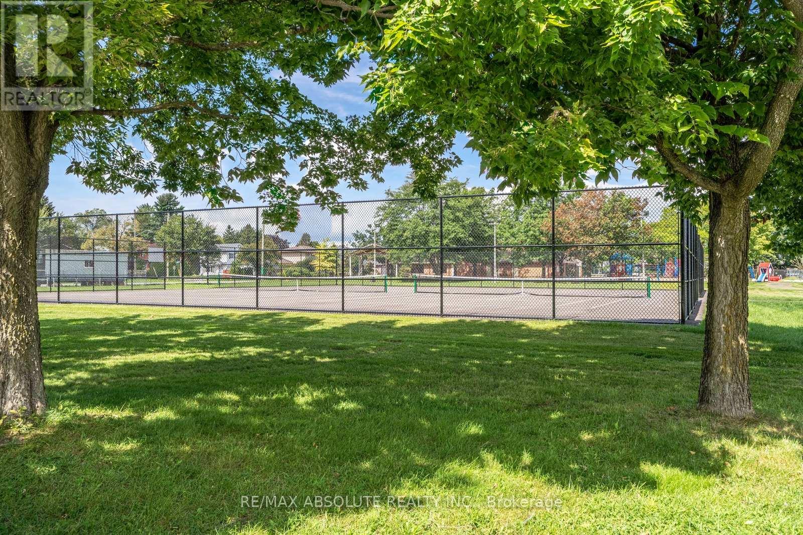 1444 NORMANDY CRESCENT - 45