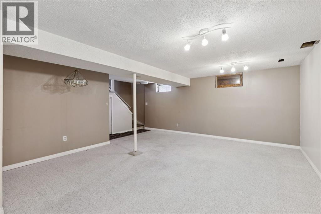 8028 5 Street SW - Image 18