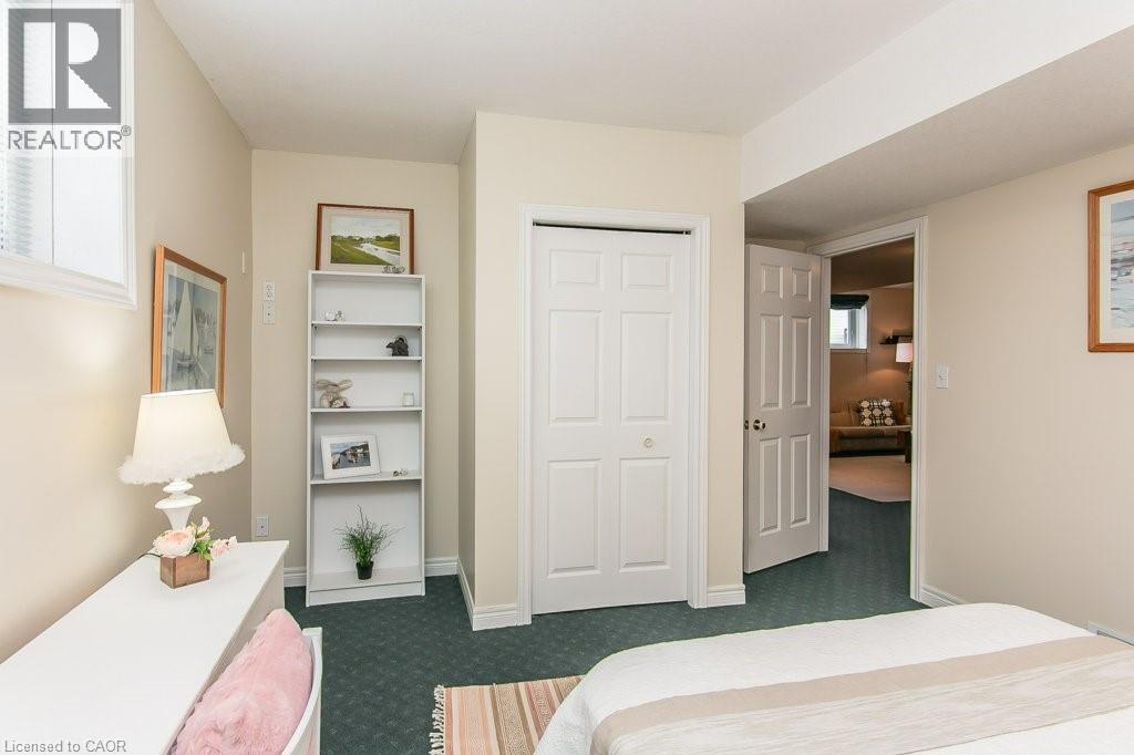 77 LAWRENCE Street - Image 36