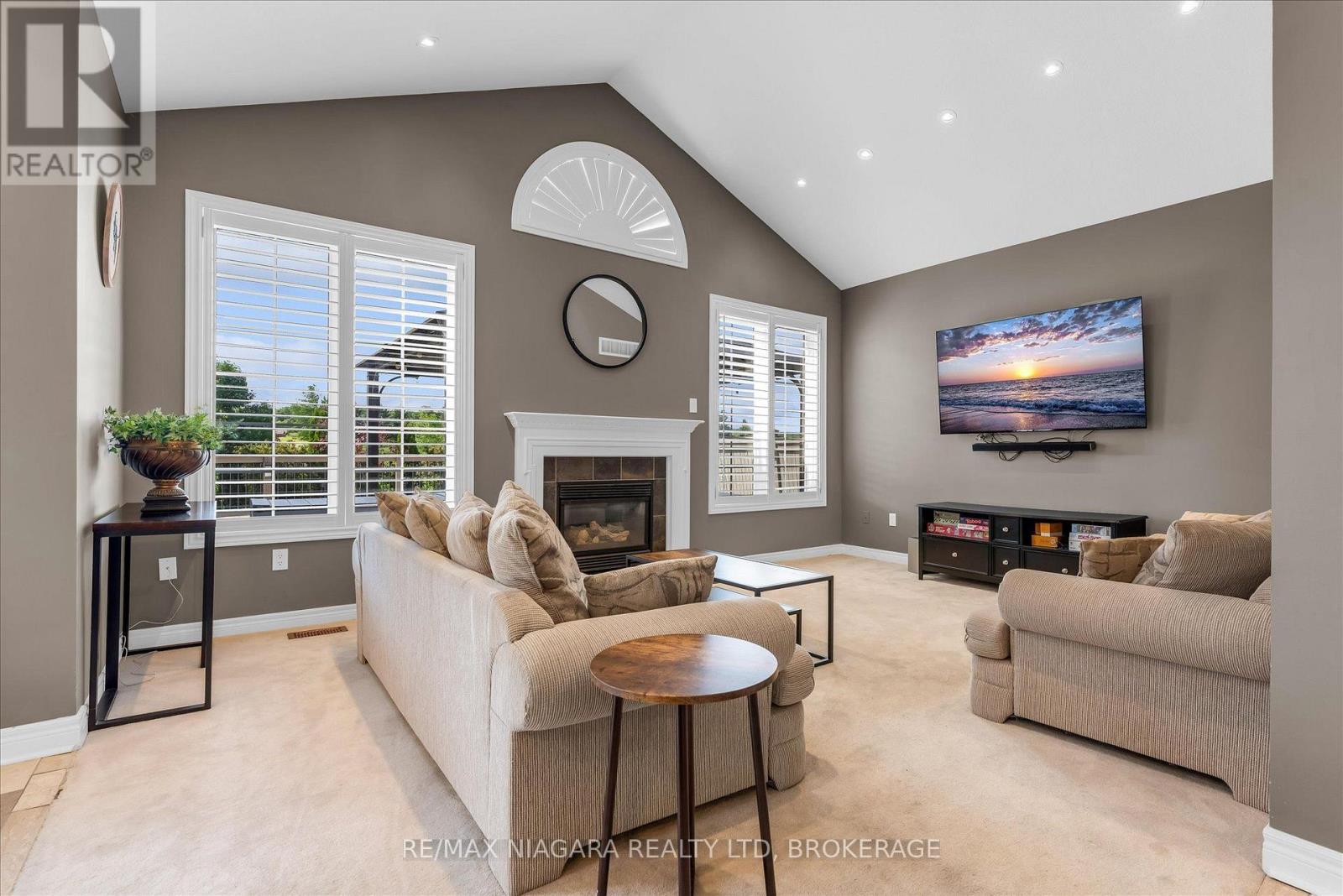 404 WRIGHT CRESCENT - 15
