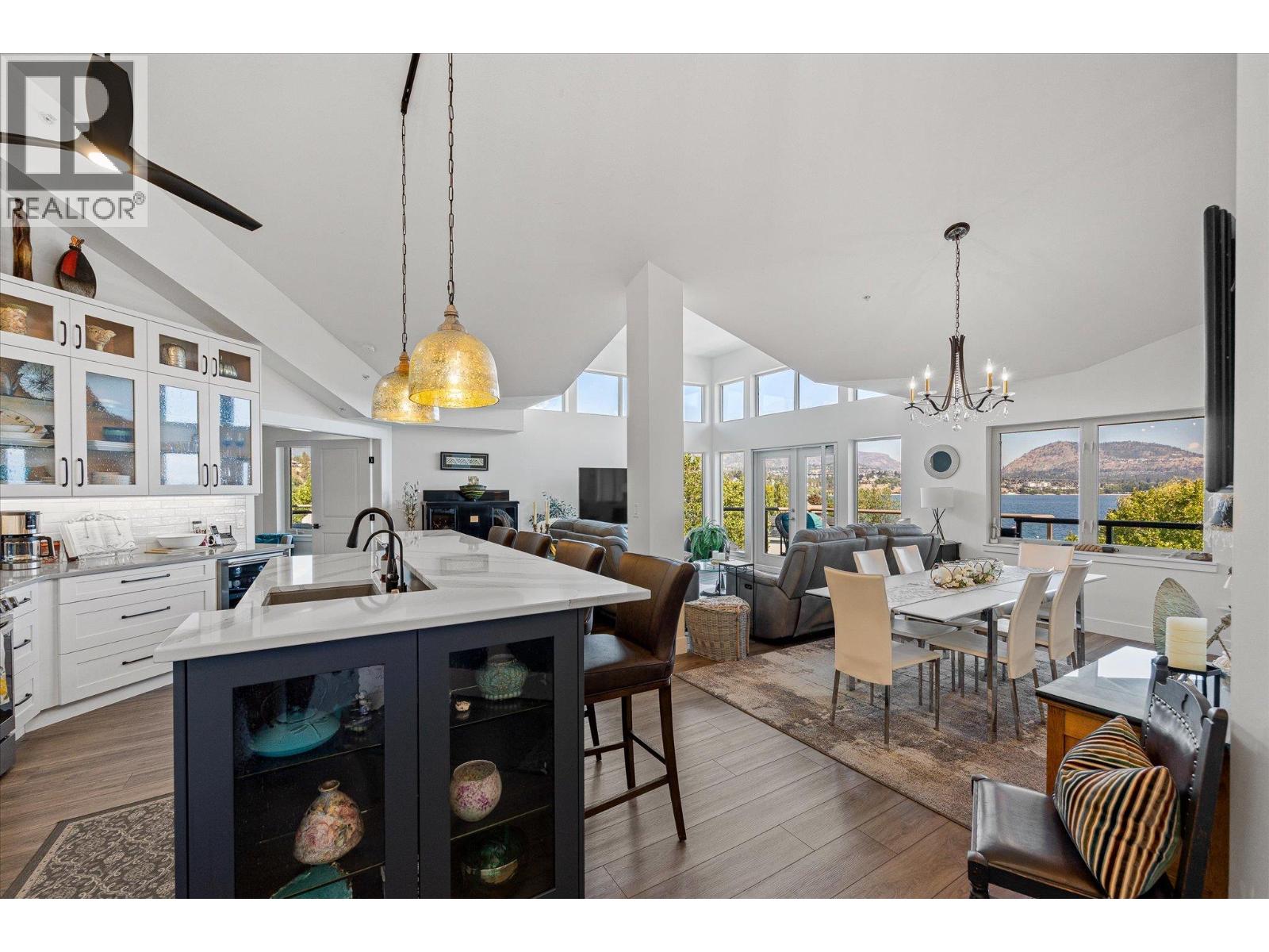 407 4205 Gellatly Road, West Kelowna