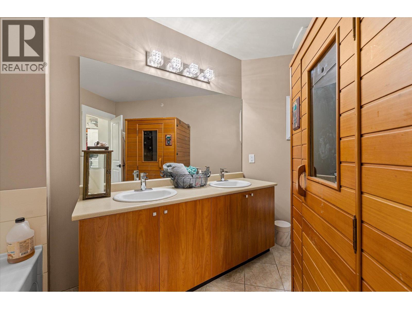 407 4205 Gellatly Road, West Kelowna