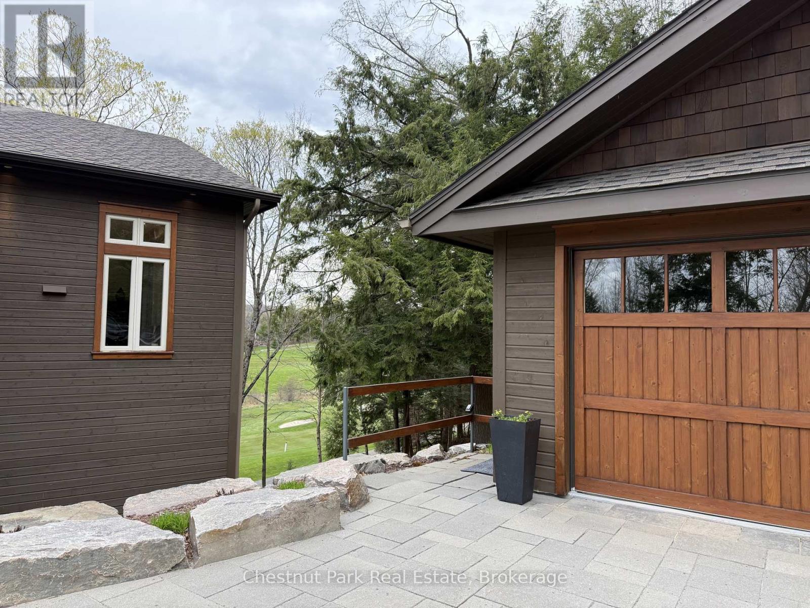 41 CLUBHOUSE DRIVE - 44