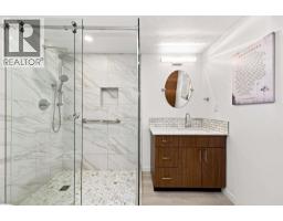 203 1513 Bowser Avenue, North Vancouver, BC V7P2Y4 Photo 10