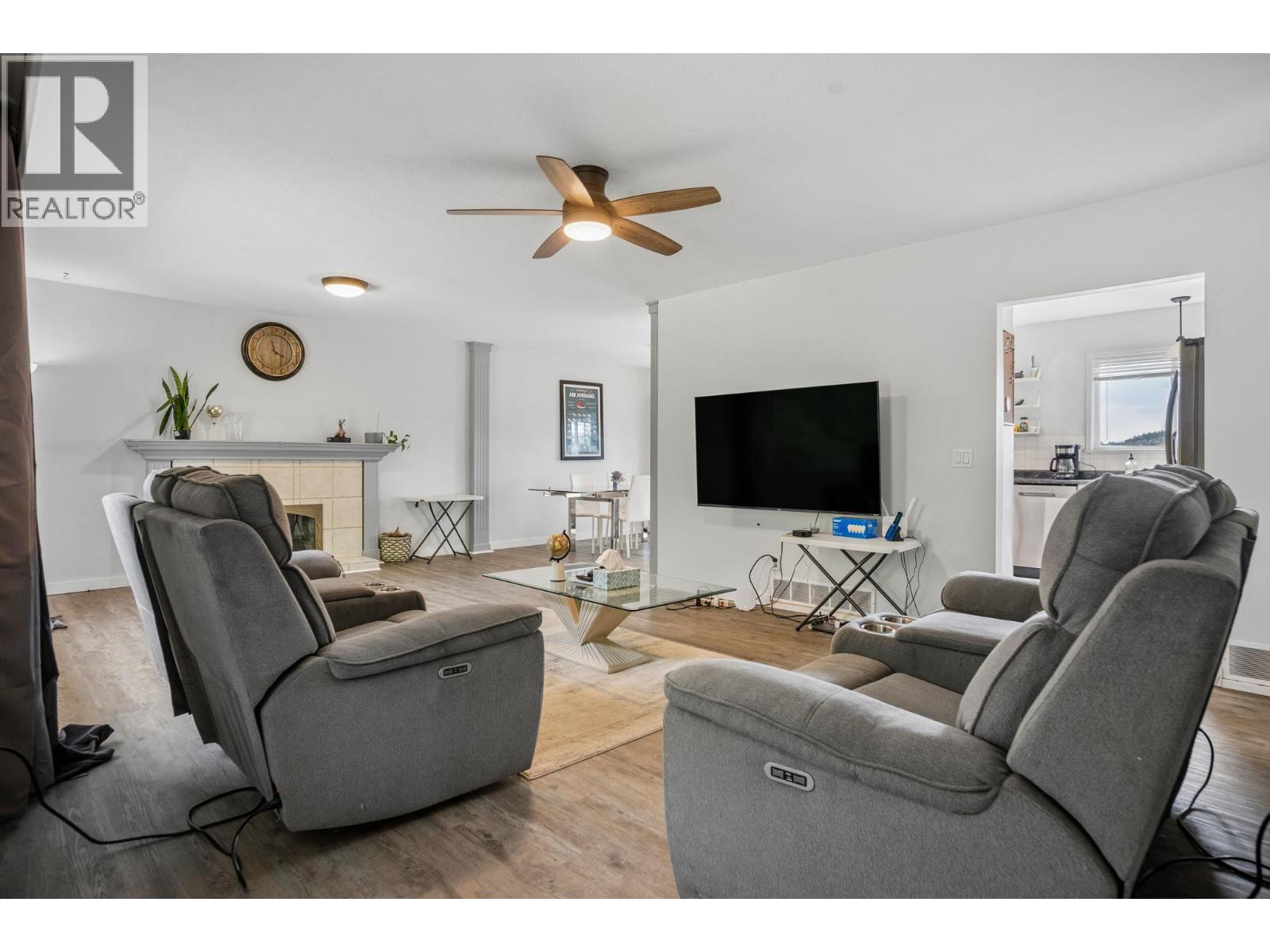 1617 WESTERN DRIVE — photo 3