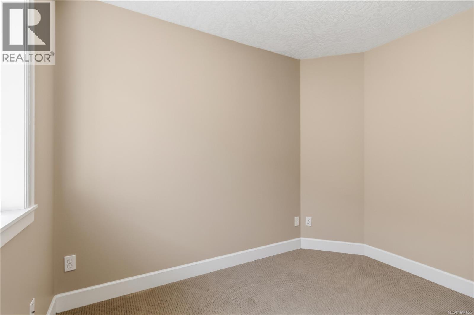2085 Solent Rd N - Image 25