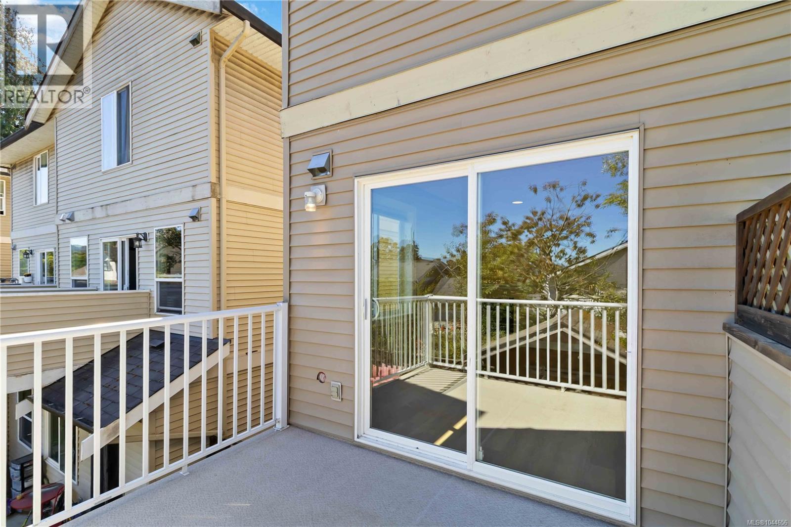 2085 Solent Rd N - Image 37