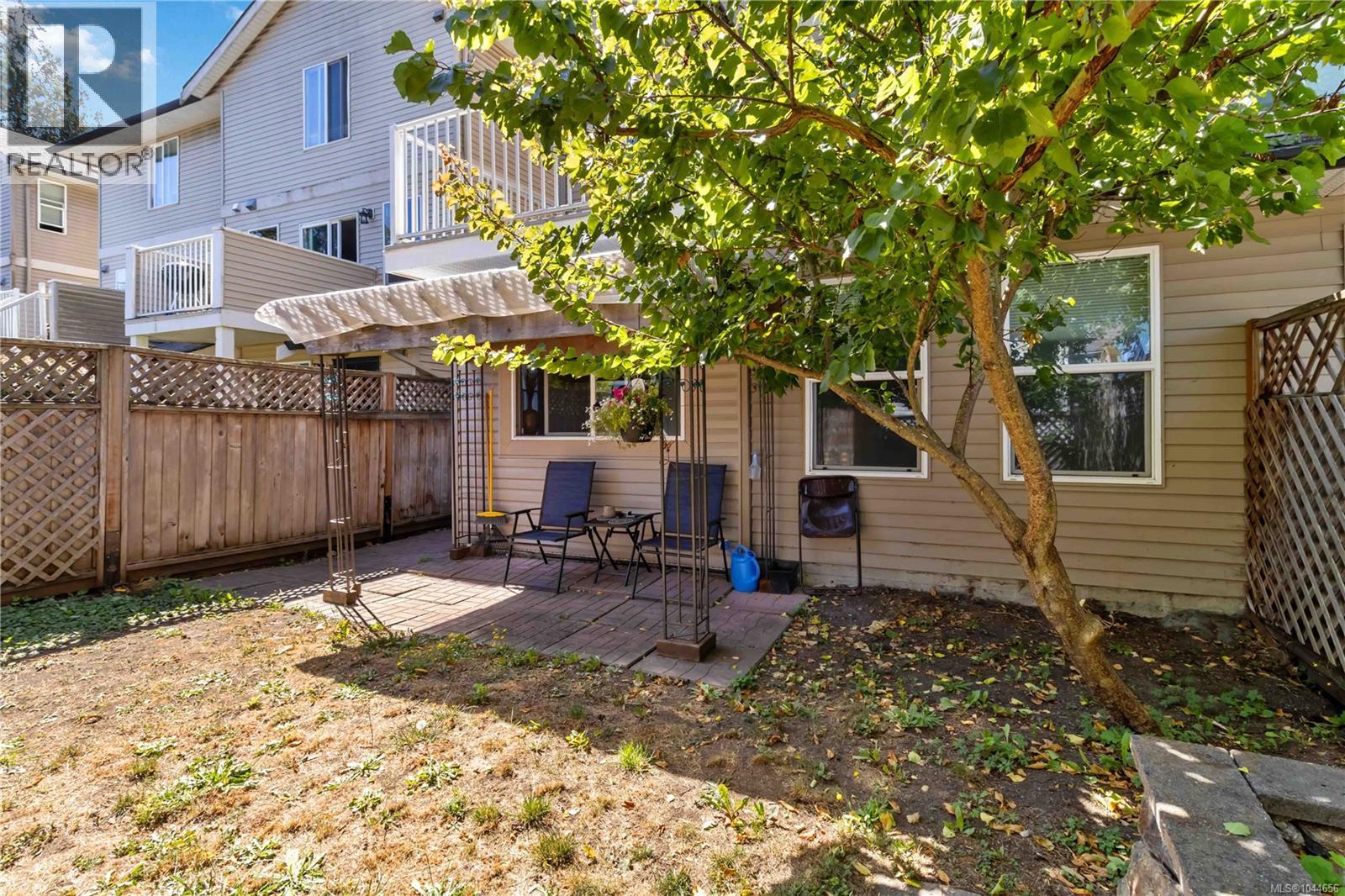 2085 Solent Rd N - Image 44