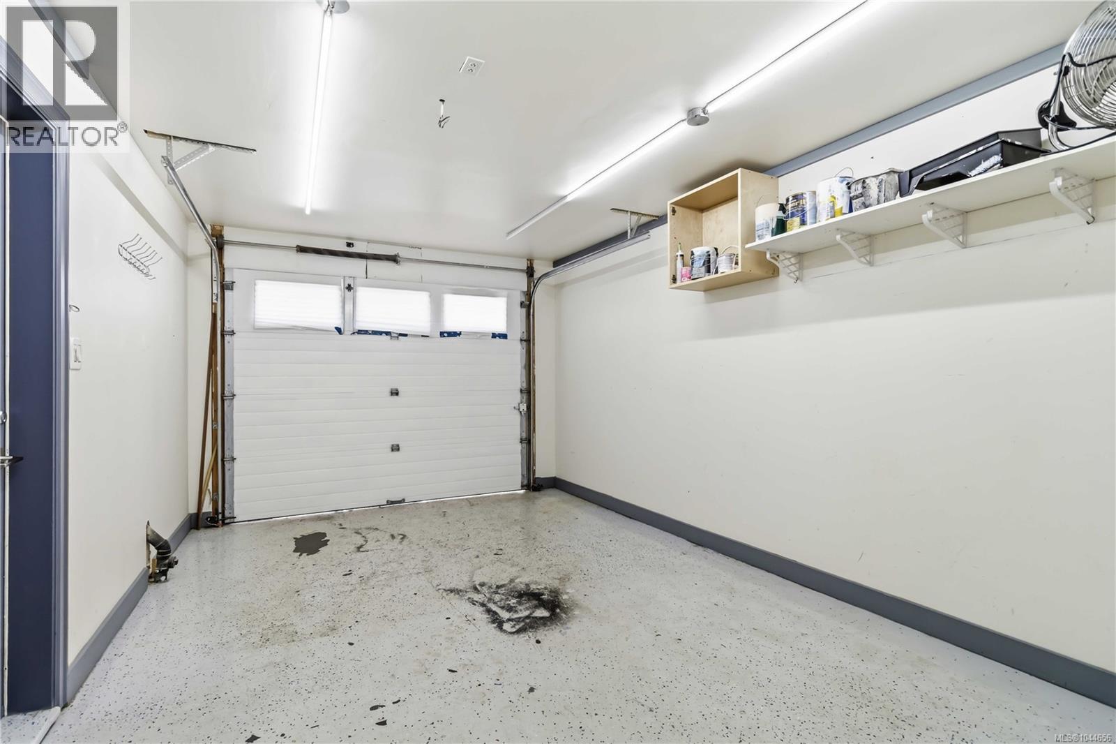 2085 Solent Rd N - 58