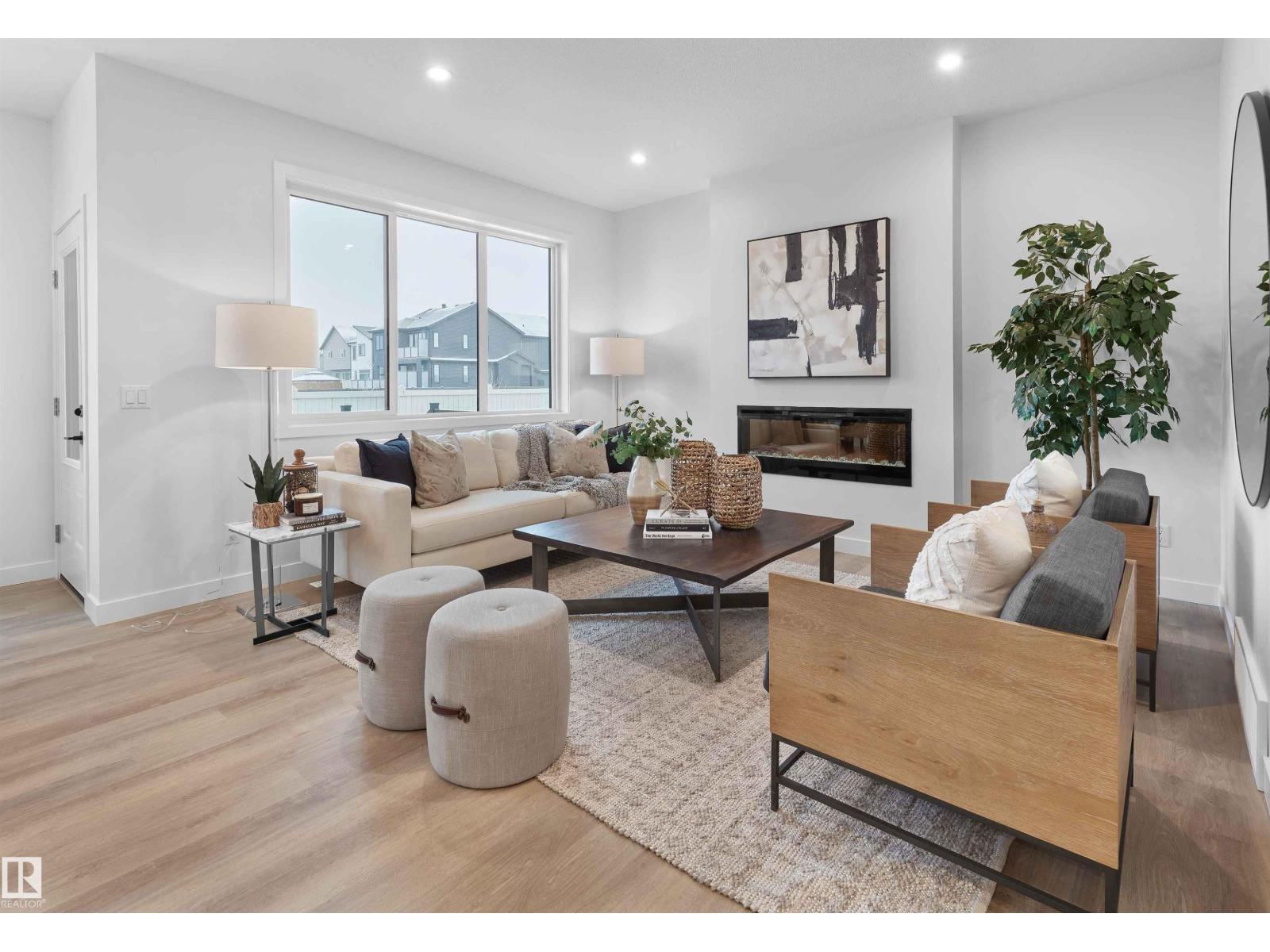 12532 34 AV SW - 1