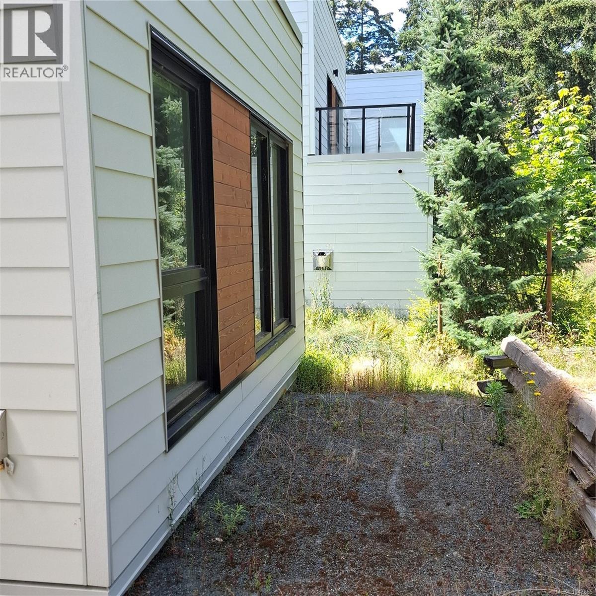 #8 2330 Sooke Rd - Image 24