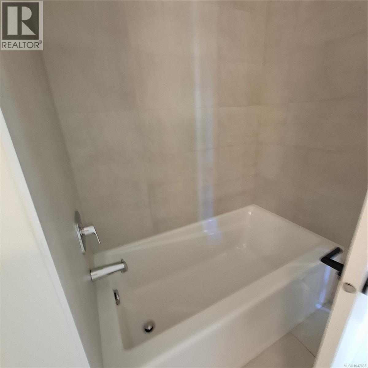 #8 2330 Sooke Rd - 33