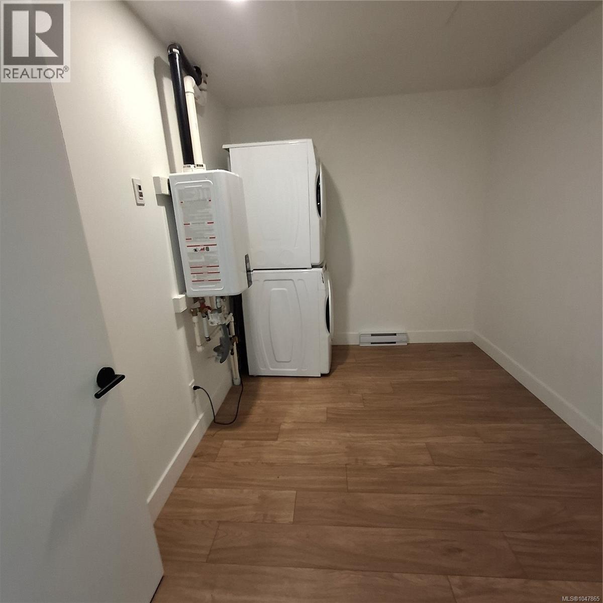 #8 2330 Sooke Rd - 36