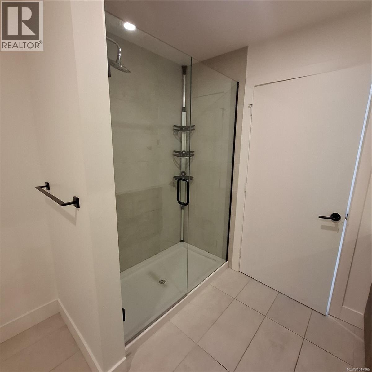 #8 2330 Sooke Rd - Image 45
