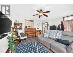 32 Meadowpark Place, Carstairs, AB T0M0N0 Photo 42
