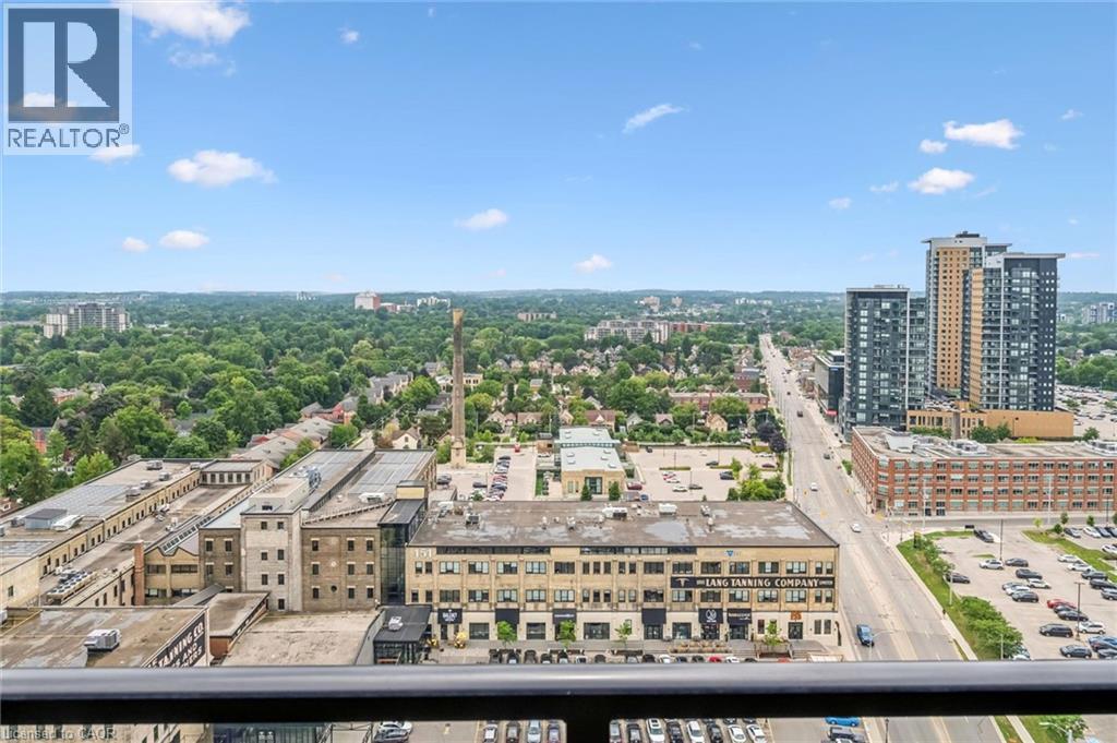 #1807 1 VICTORIA Street S - 32