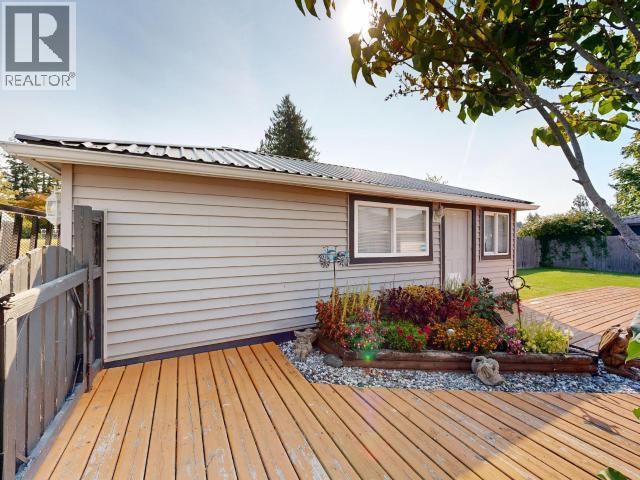 6938 COURTENAY STREET - 18
