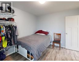 6938 Courtenay Street, Powell River, BC V8A1X7 Photo 12