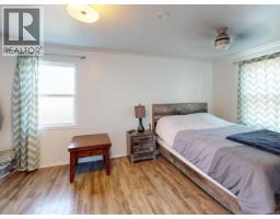 6938 Courtenay Street, Powell River, BC V8A1X7 Photo 8