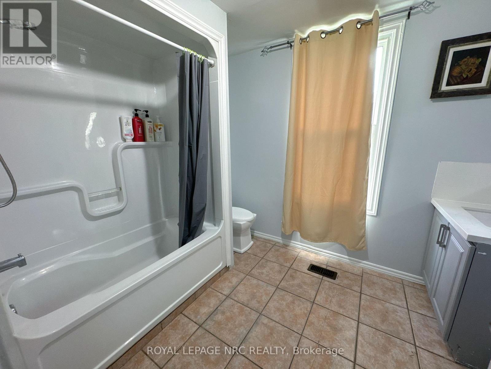 4148 VICTORIA AVENUE - Image 20