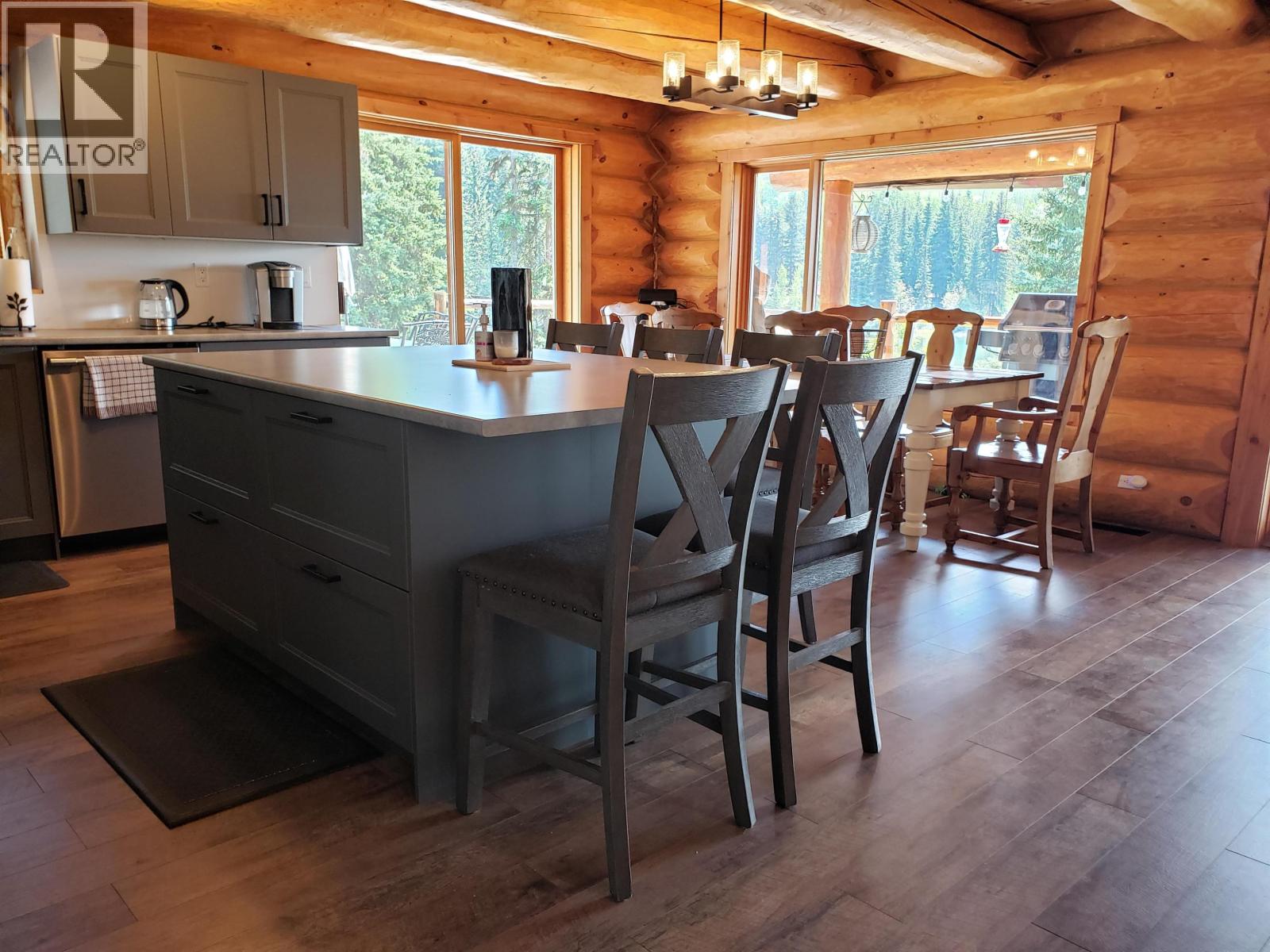 8246 CENTENNIAL ROAD - 13
