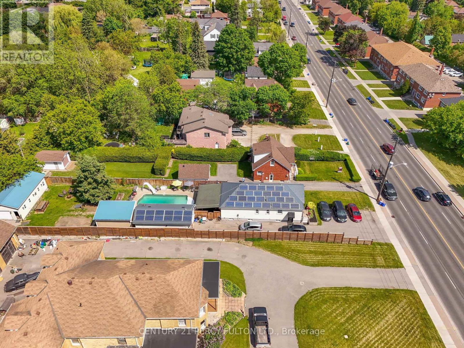 816 SIMCOE STREET N - Image 36