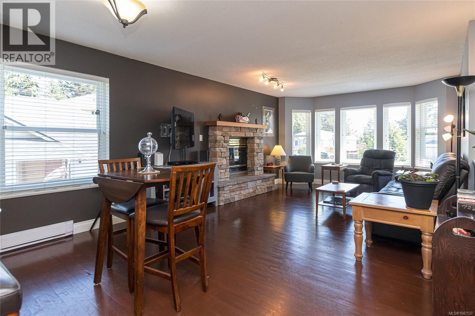 6736 Rhodonite Dr - Image 10