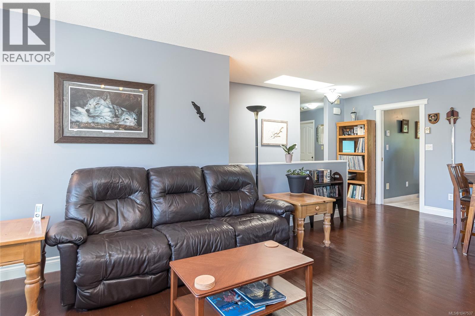 6736 Rhodonite Dr - 8