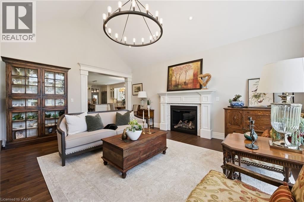 2073 MAPLEWOOD Road - Image 10