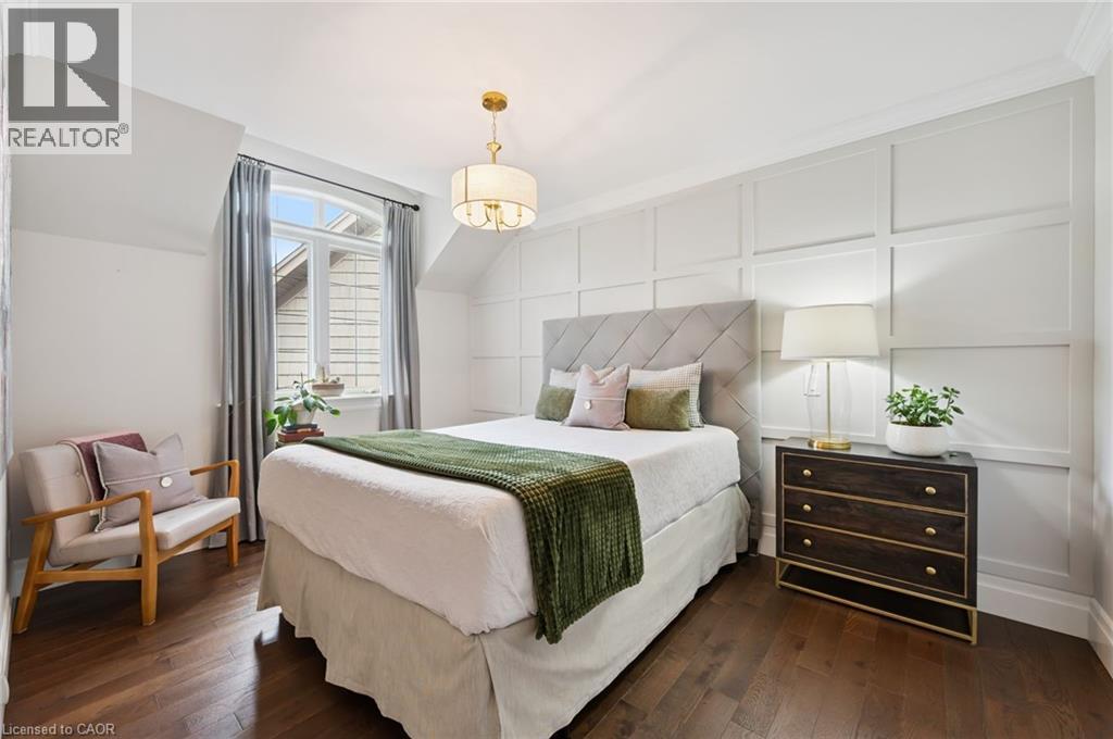 2073 MAPLEWOOD Road - Image 25