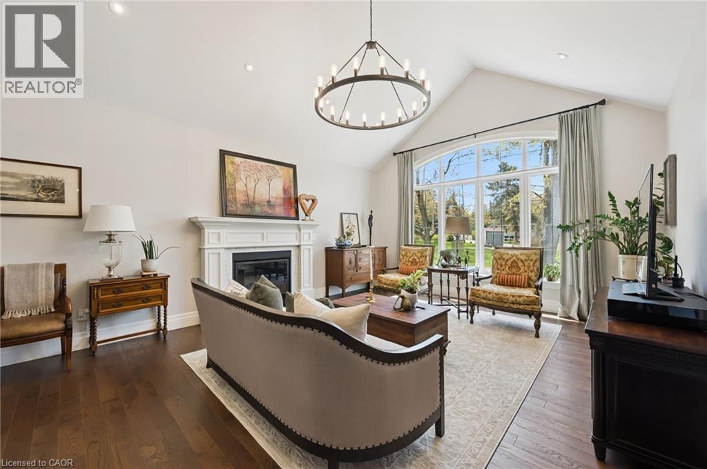 2073 MAPLEWOOD Road - Image 7