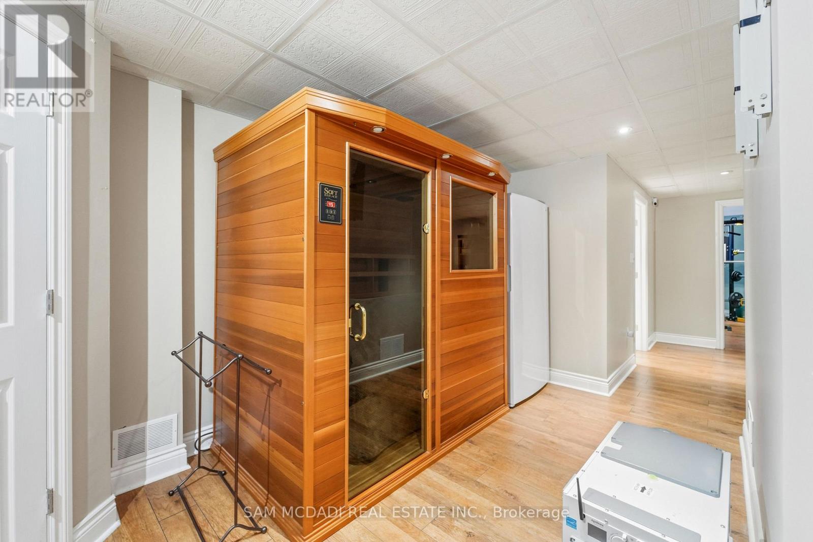 527 MEADOW WOOD ROAD - Image 35
