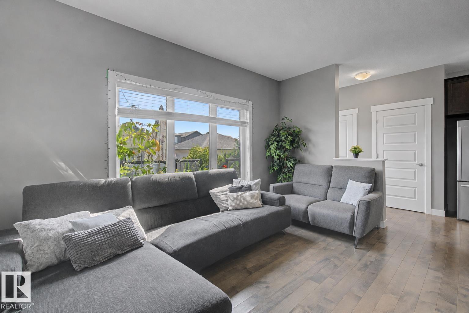7403 179 AV NW - 13