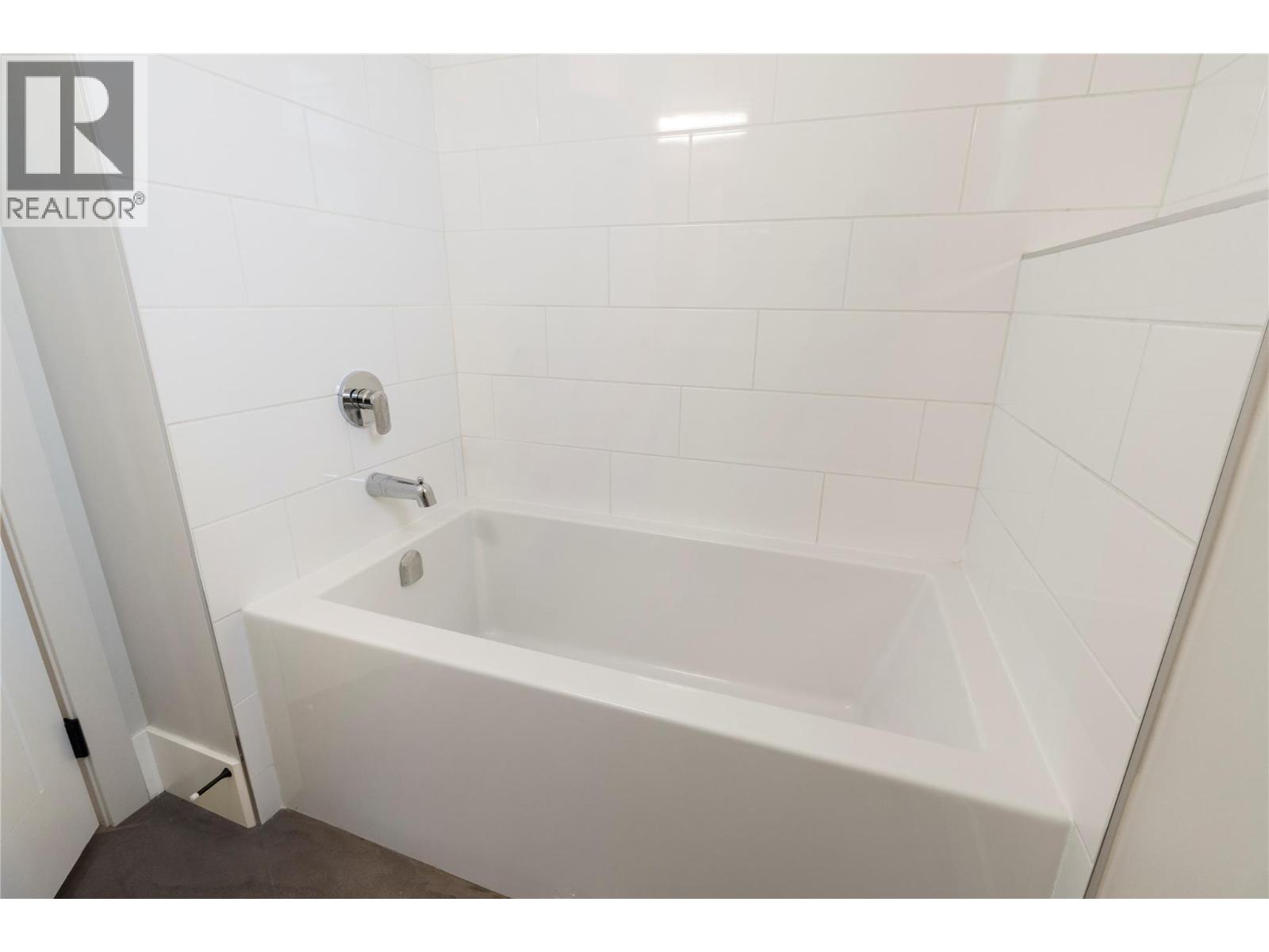 2510 Highlands Drive - Image 40