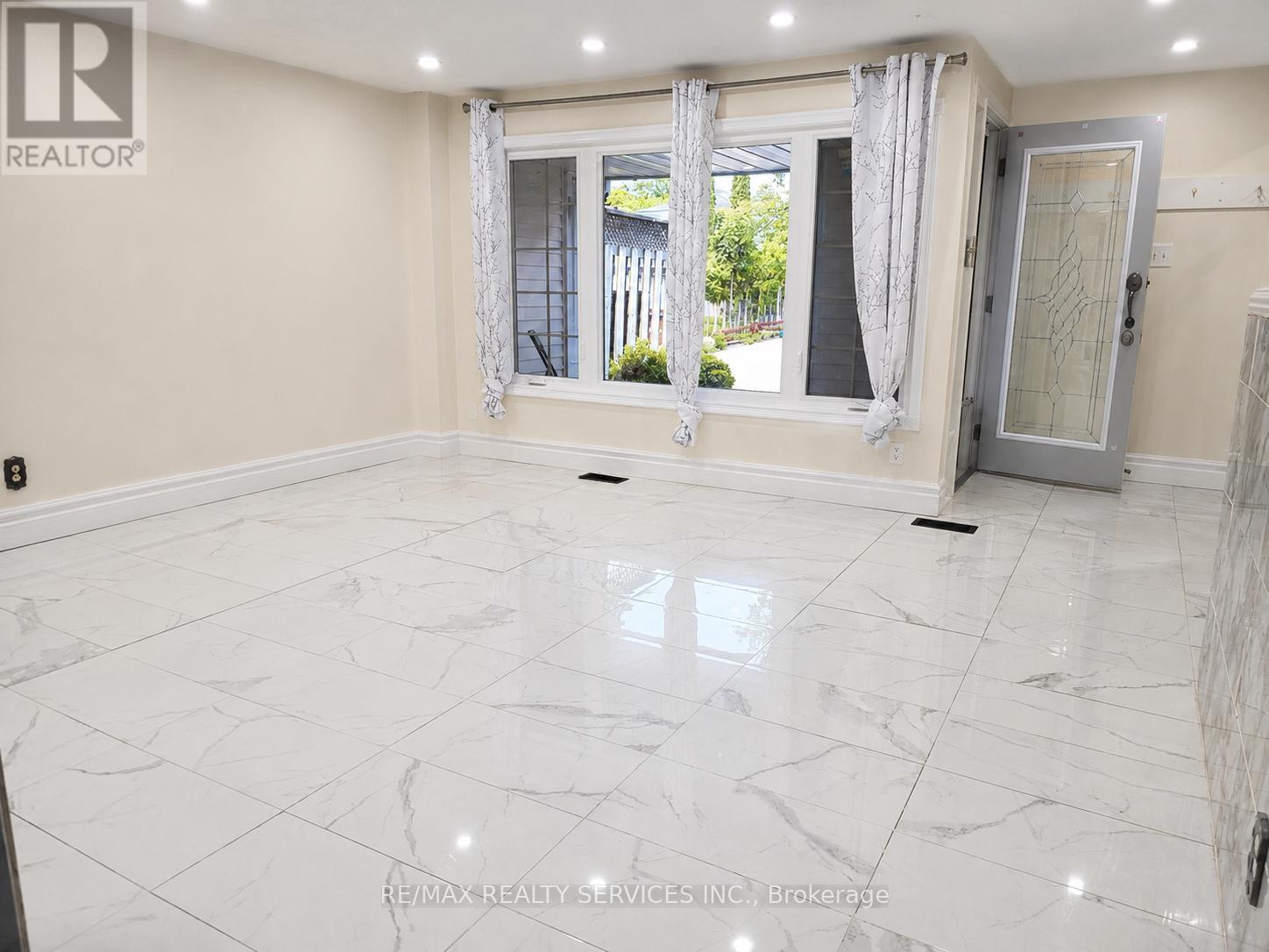 238 LINDEN DRIVE - Image 6