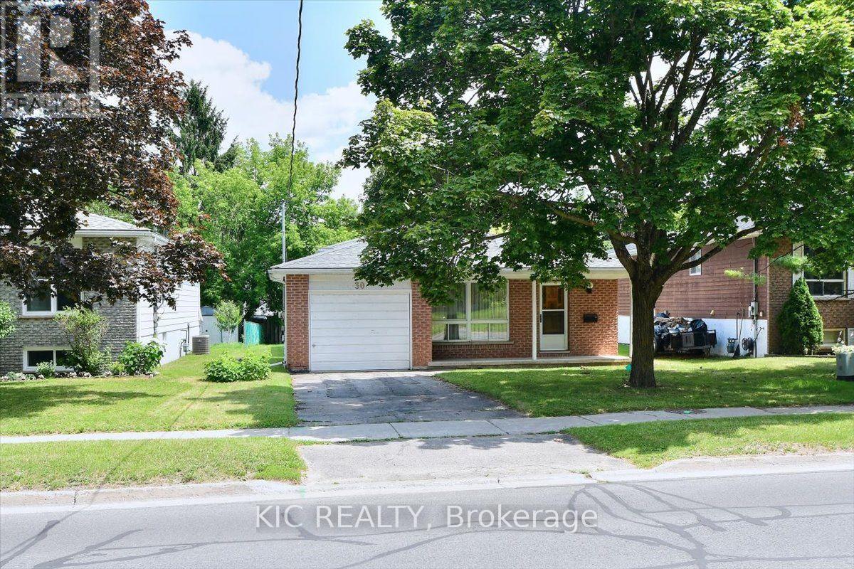 30 KAWARTHA HEIGHTS BOULEVARD - 1