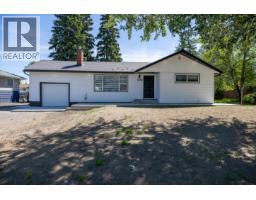 Living room of 1558 CARNEY STREET · Prince George, BC