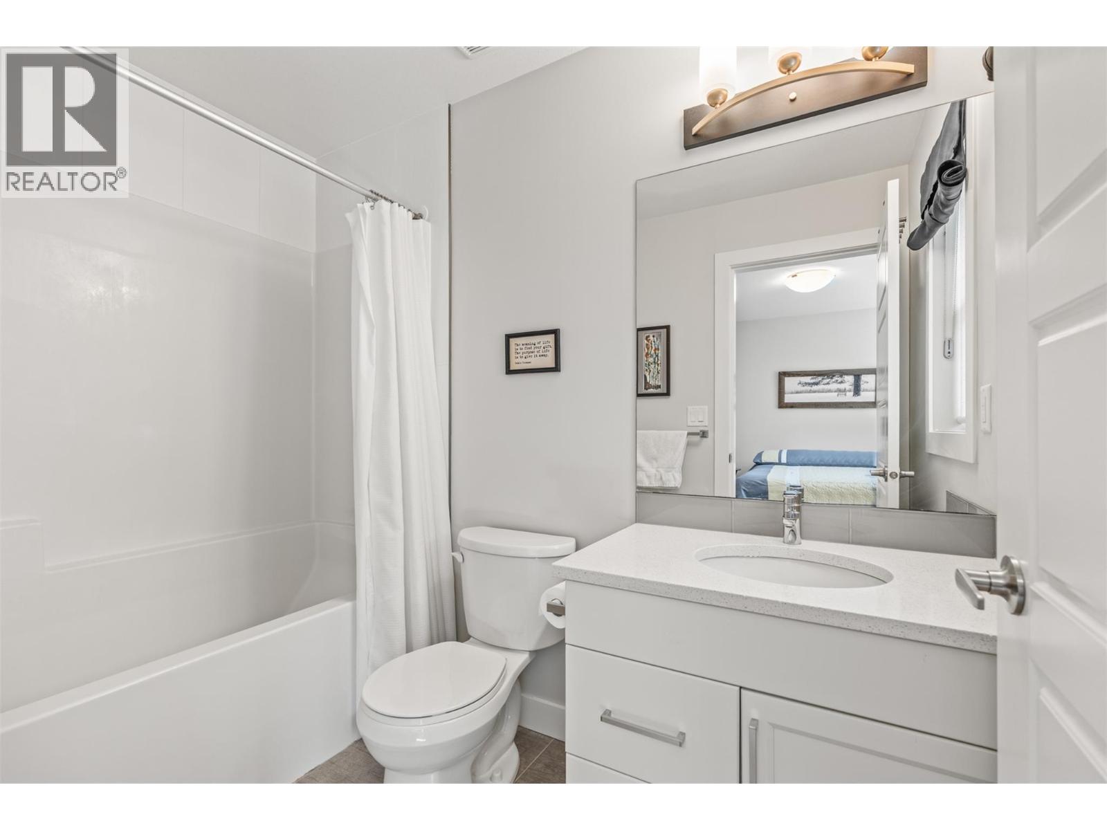 #5 4600 Okanagan Avenue - 28