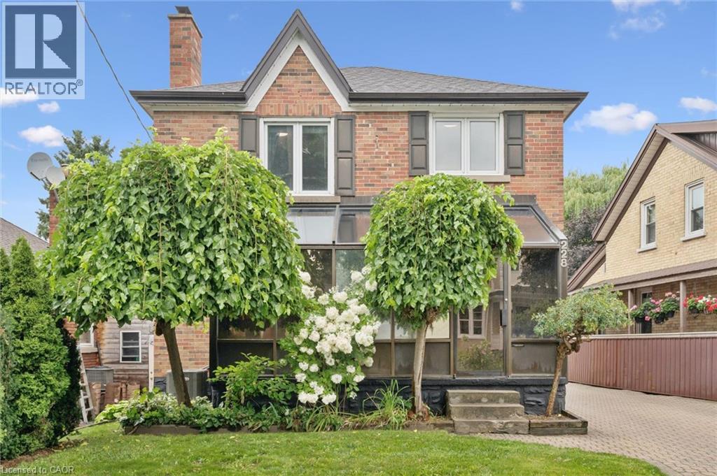 228 WATERLOO Street - Image 47